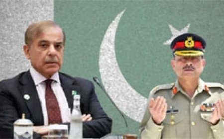 आसिम मुनीर को ताकतवर बनाने वाले संविधान संशोधन पर बवाल, सड़क पर उतरीं विपक्षी पार्टियां