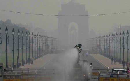  दिल्ली की हवा जहरीली... हालत गंभीर, राजधानी में ग्रैप-3 लागू 