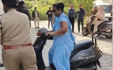 इंदौर पुलिस का 'ज़ीरो टॉलरेंस', ड्यूटी पर बिना हेलमेट आए जवानों के भी कटे चालान