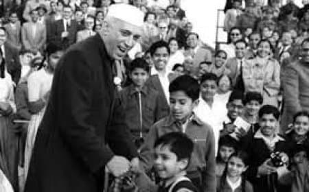 बाल दिवस (14 नवंबर): बचपन की मासूमियत का राष्ट्रीय उत्सव