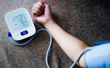 घरेलू तरीके से हाई ब्लड भी प्रेशर बिना दवाइयों के कर सकते हैं कंट्रोल, जानें तरीका  