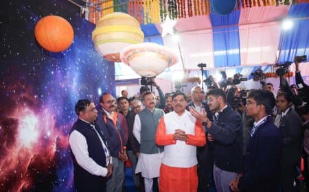 52वीं राष्ट्रीय बाल वैज्ञानिक प्रदर्शनी: CM डॉ. मोहन यादव ने किया शुभारंभ, ₹7 लाख देने की घोषणा