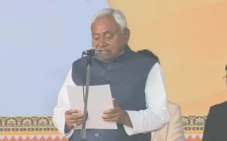 ऐतिहासिक...  बिहार में10वीं बार सीएम बने नीतीश कुमार