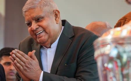 पूर्व उपराष्ट्रपति पहुंचे भोपाल... इस्तीफे के बाद पहली साझा करेंगे मंच