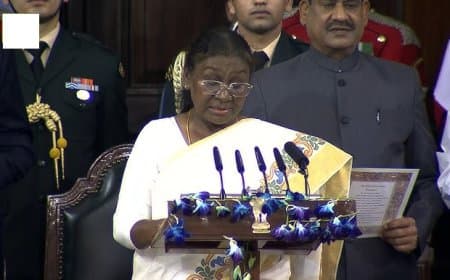 संविधान दिवस... नौ भाषाओं में संविधान के अनुवाद का लोकार्पण