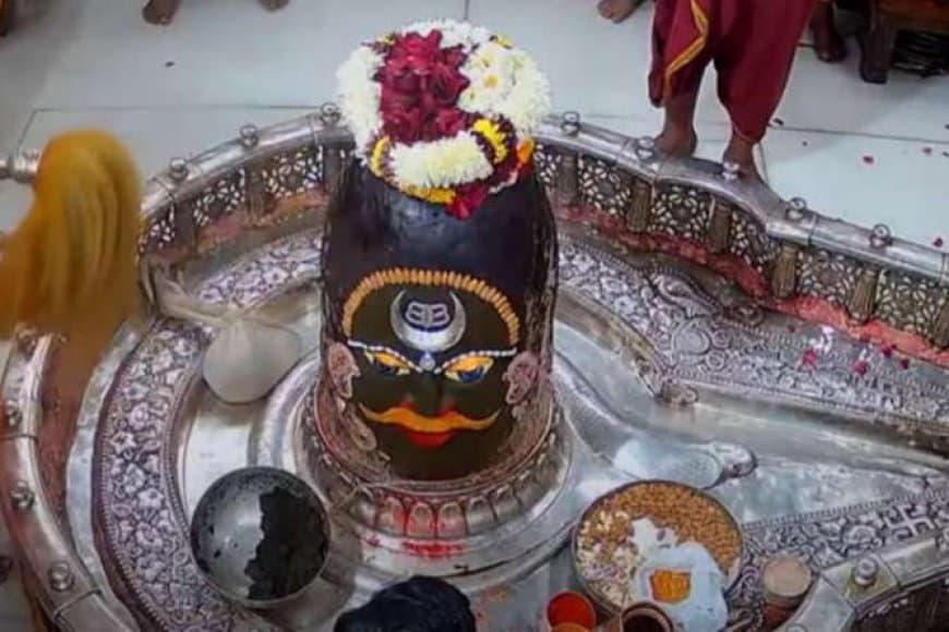 कार्तिक एकादशी पर महाकाल का दिव्य भस्म श्रृंगार: हजारों भक्तों ने किए दर्शन