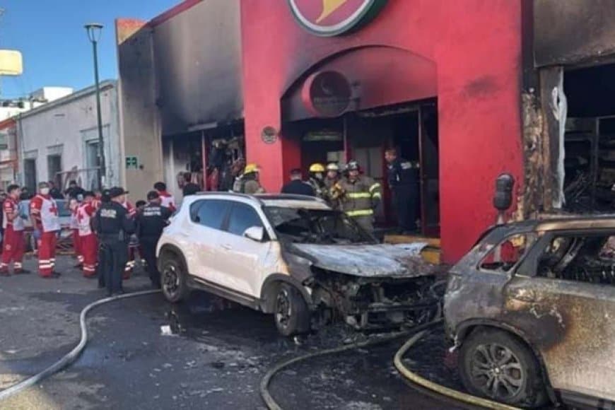 मेक्सिको... सुपरमार्केट में लगी आग... 23 लोग जिंदा जले