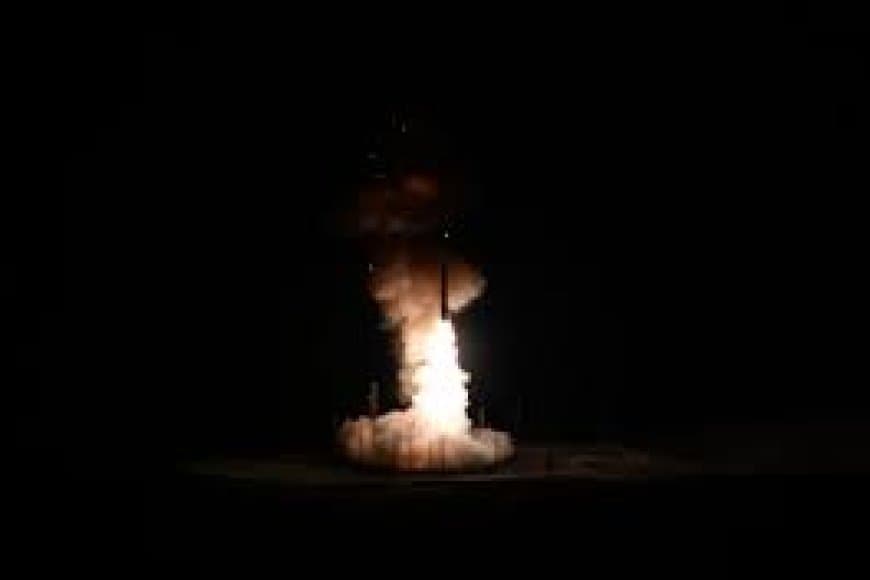 33 साल बाद अमेरिका करेगा न्यूक्लियर टेस्ट? ट्रंप का चौंकाने वाला ऐलान, रूस-चीन पर लगाए गुप्त परीक्षण के आरोप