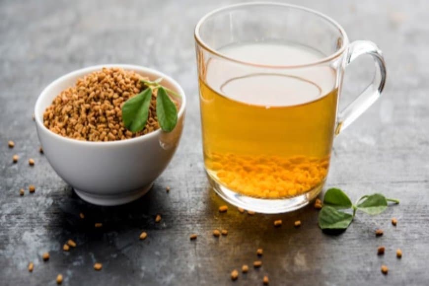 सर्दियों में  'अमृत' से कम नहीं है मेथी का पानी, आजमाएं सेवन का ये देसी तरीका