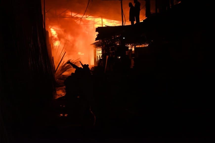 भोपाल... जनता की जान से खिलवाड़... शहर में चल रहीं आरा मशीन