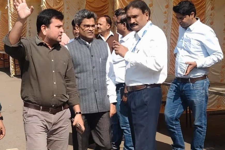 इज्तिमा 2025:  भीड़ प्रबंधन के इंतजामों का जायजा लेने रेल अफसरान भोपाल रेलवे स्टेशन घूमे