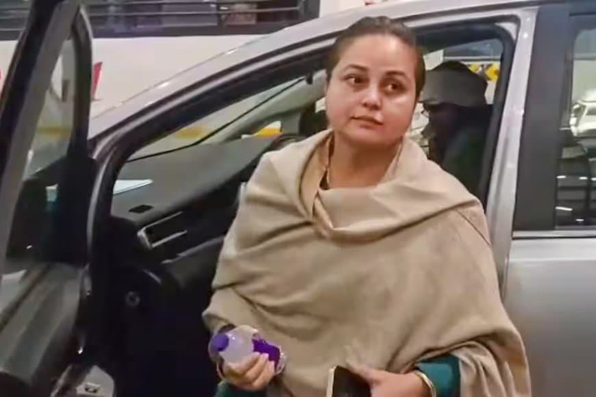 लालू के कुनबे में कलह... रोहिणी बोली- किसी घर में न हो मेरे जैसी बेटी... मुझे गालियां दीं