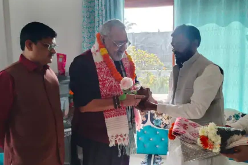 गिरिराज बोले- दिग्विजय अपने चेले की तरह दिमागी दीवालिएपन का शिकार 