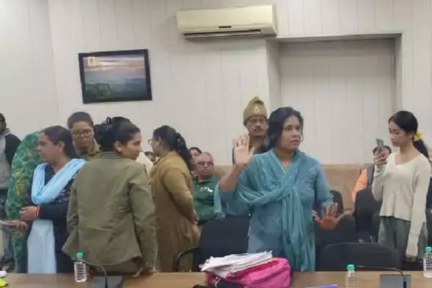 भोपाल... जनसुनवाई में हंगामा... महिला बोली- मैं विधायक हूं