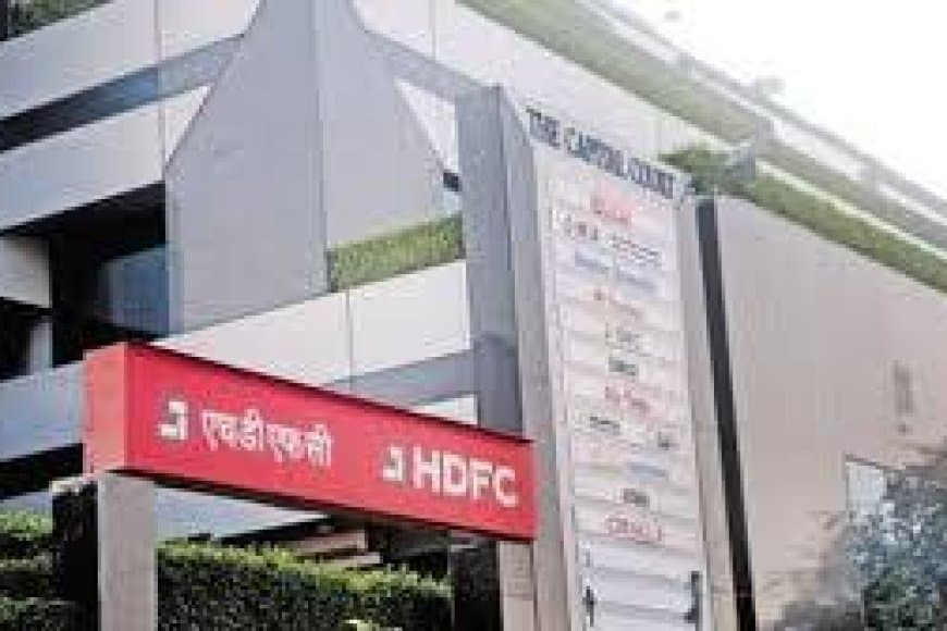 HDFC AMC शेयर प्राइस 50% गिरा: क्या है बोनस इश्यू, क्यों घट गया भाव?
