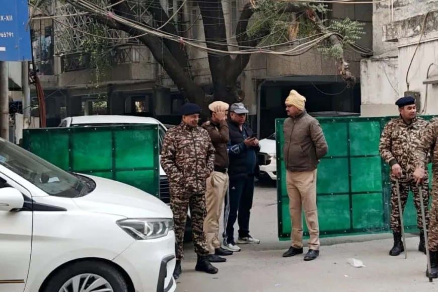 मध्यप्रदेश-उत्तरप्रदेश समेत दस राज्यों में 15 ठिकानों पर छापा 