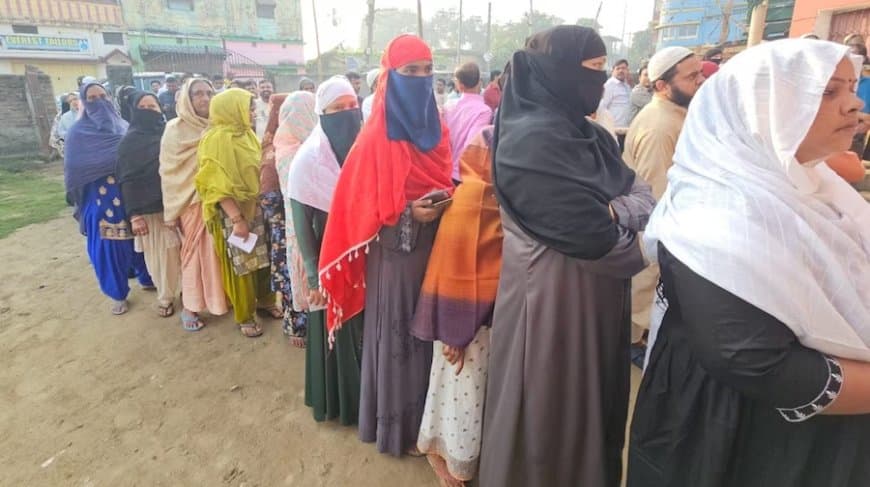 बिहार... दूसरे चरण में भी बंपर वोटिंग... अब तक 47.62 फीसदी मतदान