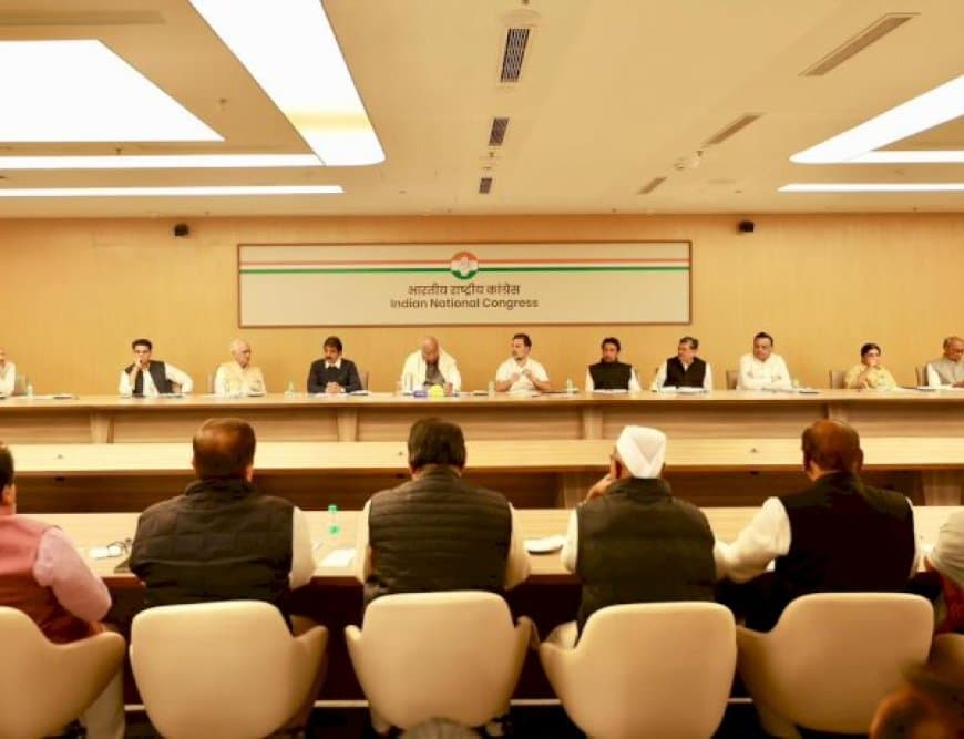 खड़गे का EC पर बड़ा आरोप: 'BJP SIR को हथियार बना रही, आयोग साबित करे वह निष्पक्ष है'