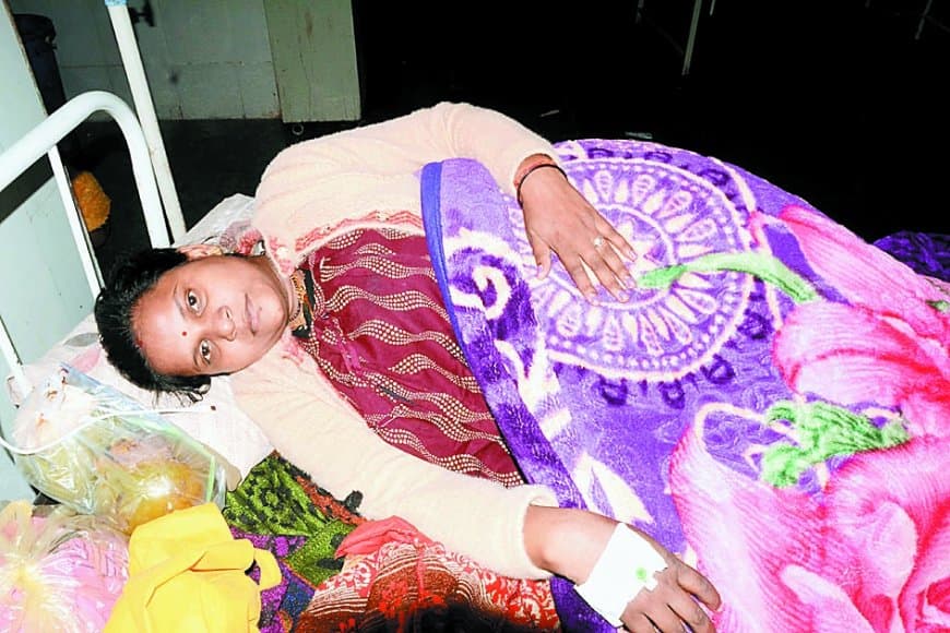 सतना जिला अस्पताल में नया कीर्तिमान: प्रसूता ने सामान्य प्रसव से एक ही दिन में तीन बच्चों को जन्म दिया, एसएनसीयू में जारी उपचार