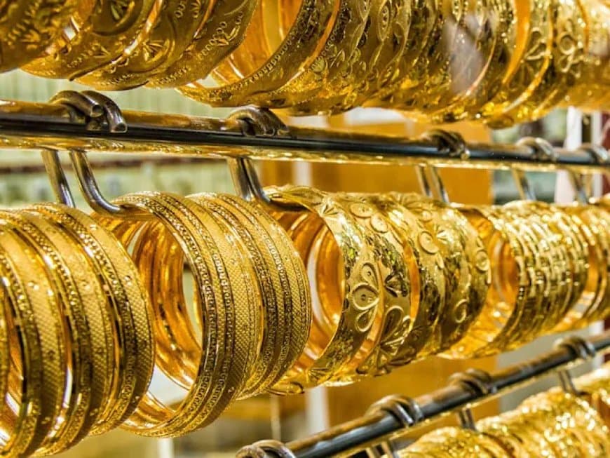 सोने में 1421 रुपए का आया उछाल... चांदी का भी 2000 बढ़ा भाव