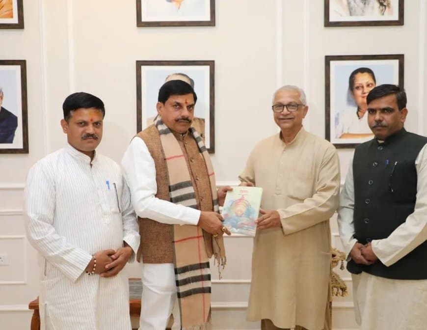 संस्कृत भारती के अखिल भारतीय प्रचार प्रमुख ने सीएम को भेंट की ‘उद्गारा’