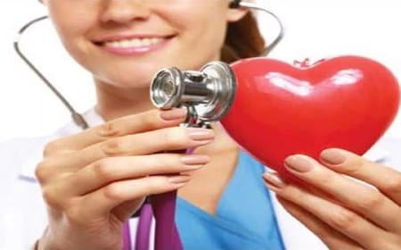 अगर 40 की उम्र कर ली है पार और रहना चाहते हैं तंदरुस्त तो अपनाएं ये आदतें 