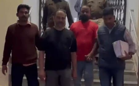 फिल्ममेकर विक्रम भट्ट ₹30 करोड़ की धोखाधड़ी में अरेस्ट; उदयपुर पुलिस करेगी ट्रांजिट रिमांड के लिए अप्लाई