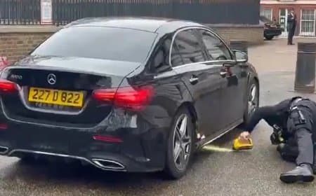 लंदन में पाकिस्तानी गृहमंत्री मोहसिन नकवी की गाड़ी रोकी गई, ब्रिटिश पुलिस ने ली कड़ी तलाशी