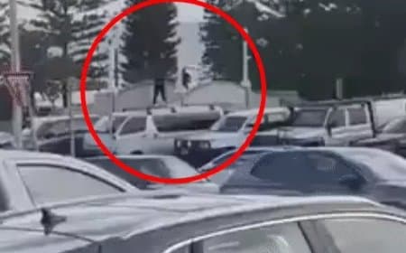 बॉन्डी बीच फायरिंग: निहत्थे हीरो ने हमलावर को गोली मारकर रोका, 10 की मौत