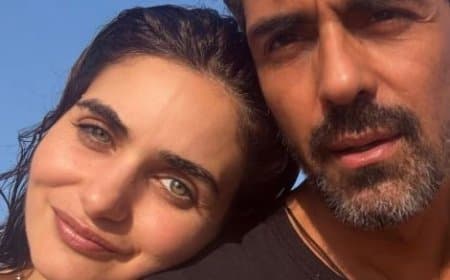 53 साल के अभिनेता अर्जुन रामपाल ने गैब्रिएला डेमेट्रियाडेस से की सगाई; पॉडकास्ट में किया खुलासा