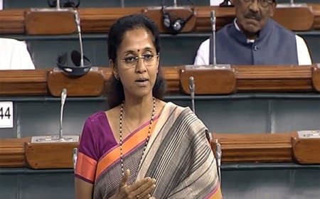  सुप्रिया सुले ने कहा- मैं चार बार ईवीएम से ही चुनाव जीतकर आई हूं