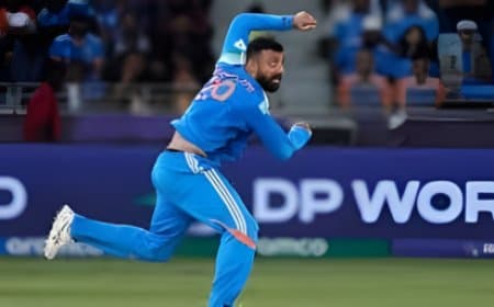 बुमराह का रिकॉर्ड तोड़ वरुण चक्रवर्ती बने भारत के सर्वश्रेष्ठ टी20 गेंदबाज