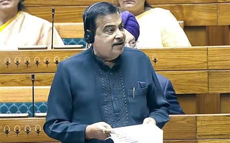 सड़क हादसे में मदद पर 25,000 नकद इनाम और मिलेगा राहवीर सम्मान 