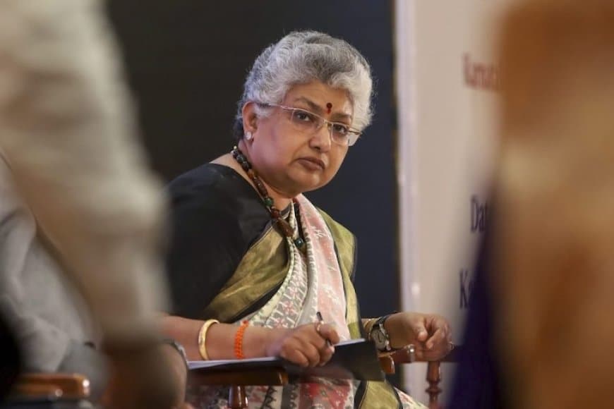 जस्टिस नागरत्ना बोलीं- कोर्ट के फैसले स्याही से लिखे जाते हैं, रेत से नहीं