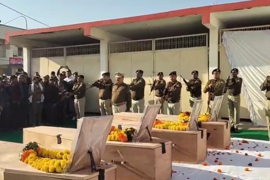 सागर हादसे में शहीद मुरैना के 4 जवान: पुलिस लाइन में श्रद्धांजलि, 5 लाख की सहायता