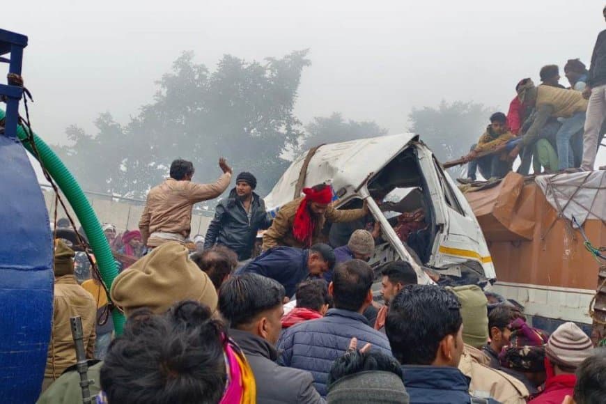 उत्तर प्रदेश... कोहरे के चलते अब आगरा-जयपुर हाईवे पर छह वाहनों में टक्कर