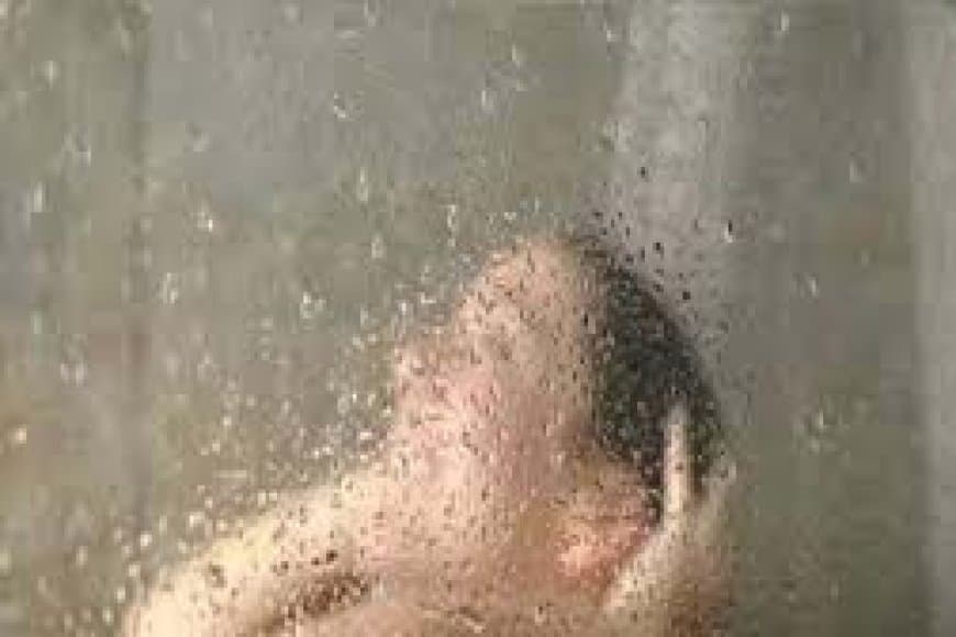 जानिए सर्दियों में किस तरह नहाएं, जिससे न पड़ें बीमार