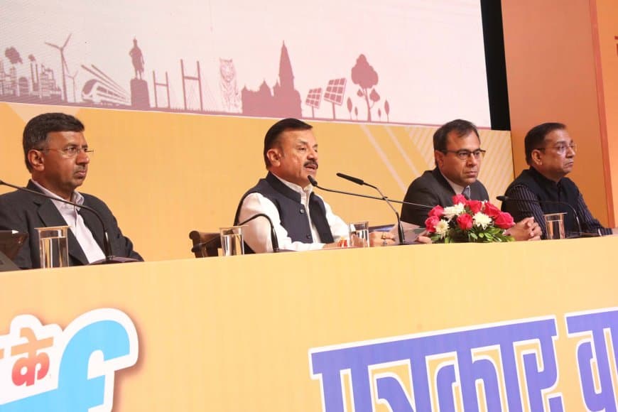 मंत्री का दावा : 32 हजार शिक्षकों की भर्ती, 22 मंजिला सरकारी इमारत और 'गाय' पर शोध की तैयारी