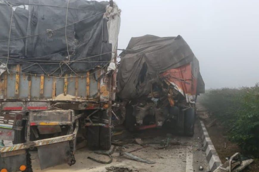 उत्तरप्रदेश में कोहरा बना काल... हाईवे पर टकराए कई वाहन, चार की मौत