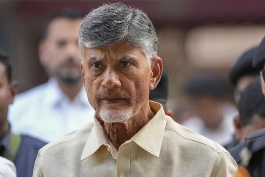 नायडू बोले- भागवत ने सही कहा था-हर परिवार में होने चाहिए तीन बच्चे 