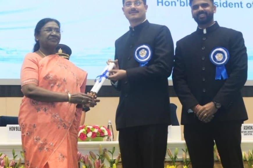 खंडवा वॉटर अवार्ड... दो फीट गहरे गड्ढों को एआई से बना दिया कुआं