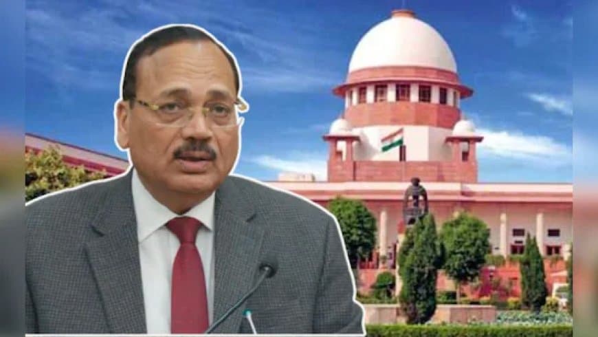 कोर्ट ने एसजी को तलब करते हुए कहा कि जब वो आ जाएंगे, तब इस केस को फिर से सुना जाएगा।