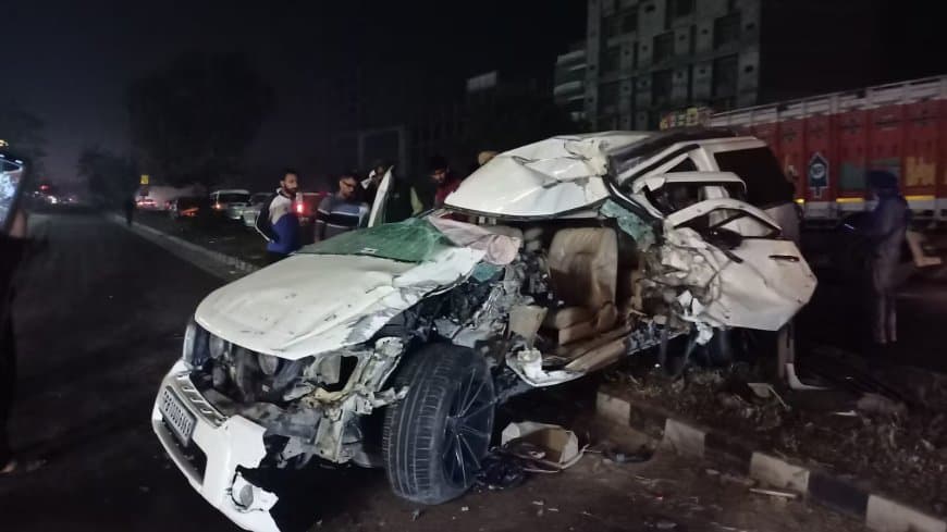 लुधियाना में डिवाइडर से टकराई कार... पांच लोगों की मौत