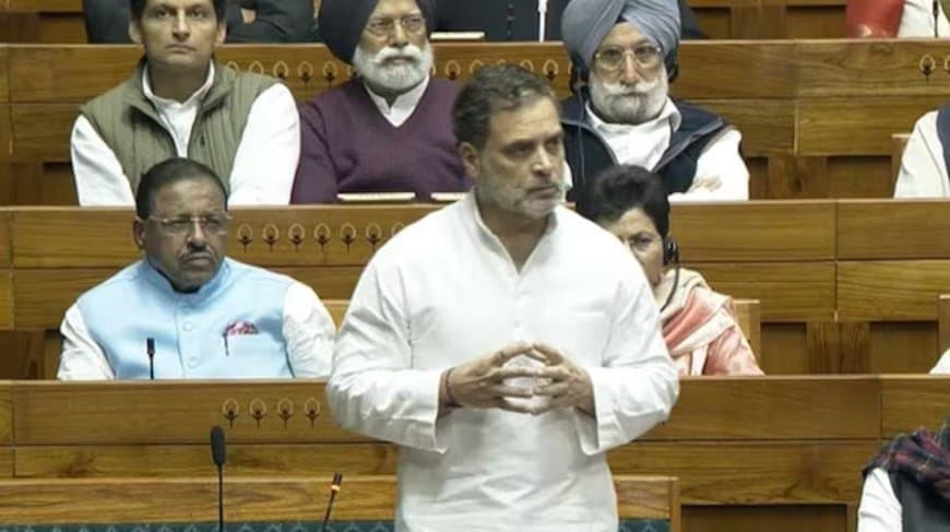 लोकसभा में तीखी बहस: राहुल गांधी ने RSS पर लगाया चुनाव आयोग और संस्थाओं पर 'कब्ज़े' का गंभीर आरोप