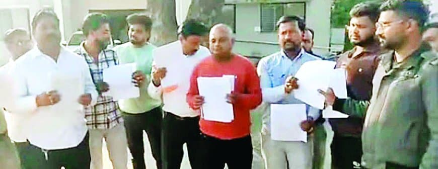 बीसी समूह की आड़ में बड़ा खेल: रीवा में व्यापारी पर 200 लोगों से करोड़ों की ठगी का आरोप, पीड़ित पहुंचे एसपी दफ्तर