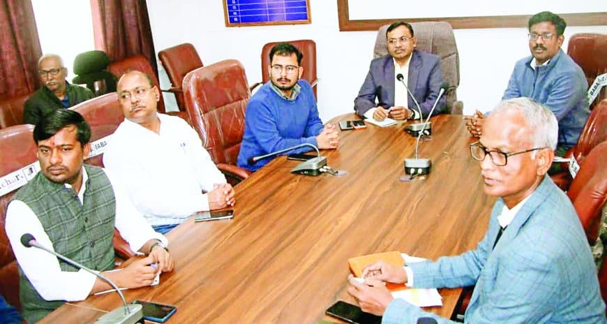 2800 करोड़ के विकास कार्यों की कड़ी समीक्षा: चित्रकूट को सुगम, सुंदर और श्रद्धालु-अनुकूल बनाने पर फोकस, मार्च 2026 तक तय समयसीमा में काम पूरा करने के निर्देश