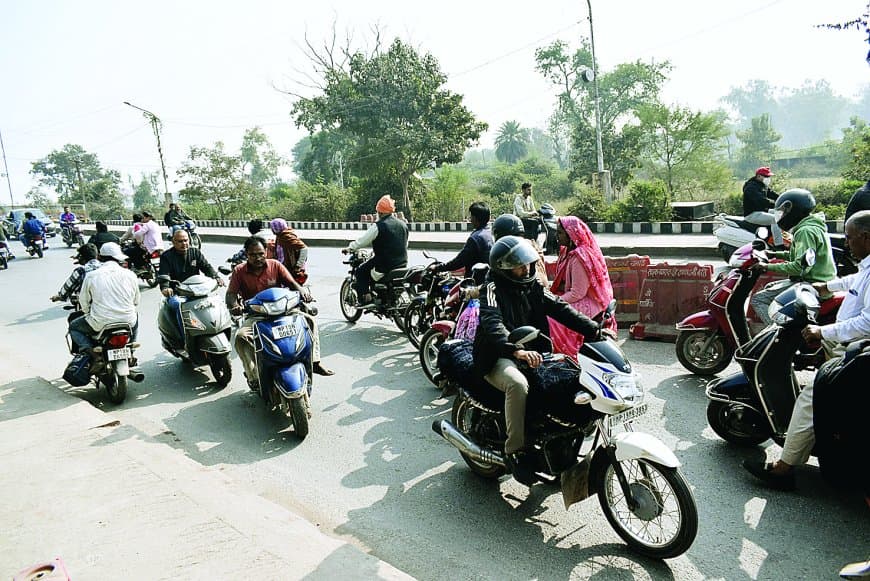 आठ माह बाद भी जस के तस ब्लैक स्पॉट, कागजों में सिमटी सड़क सुरक्षा योजनाएं, लापरवाही से बढ़ रहा हादसों का खतरा