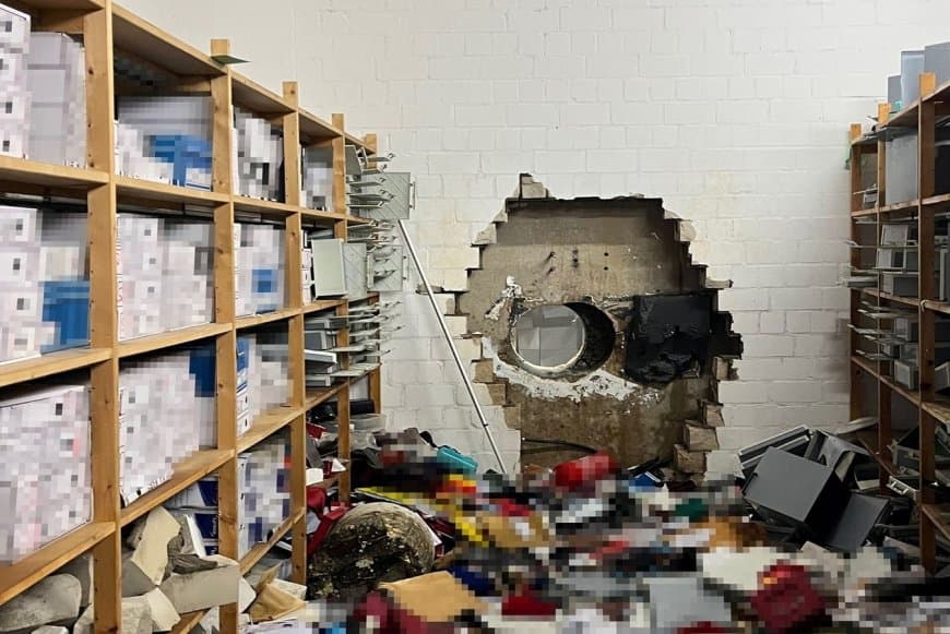  जर्मनी... बैंक की तिजोरी में सेंध... 316 करोड़ लेकर उड़े नकाबपोश