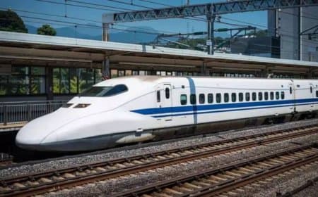 खुशखबरी... 15 अगस्त 2027 से ट्रैक पर होगी देश की पहली बुलेट ट्रेन