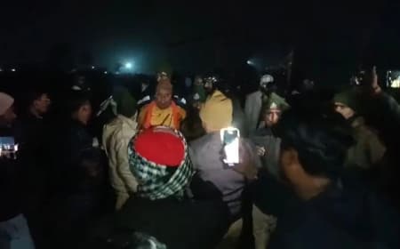 मऊगंज विधायक प्रदीप पटेल को ग्रामीणों ने खदेड़ा: विवादित जमीन पर धरने के दौरान 'मुर्दाबाद' के नारे, पुलिस ने निकाला सुरक्षित